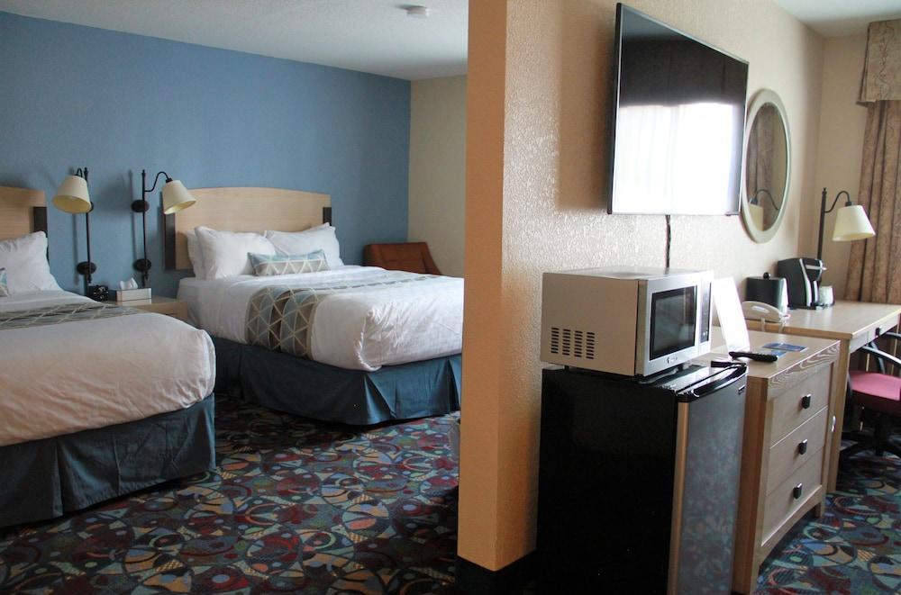 Hotel Baymont By Wyndham Stevens Point Extérieur photo
