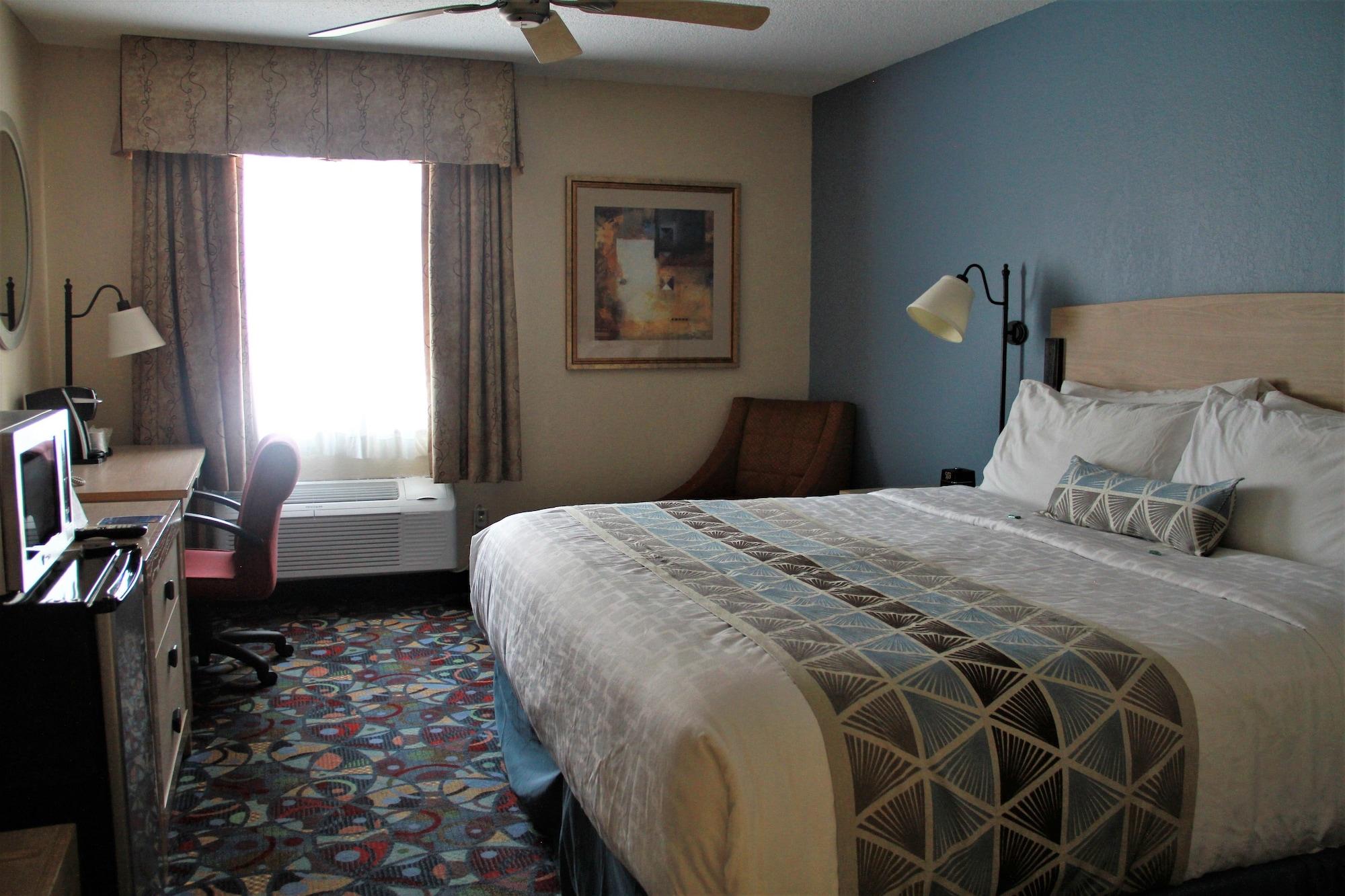 Hotel Baymont By Wyndham Stevens Point Extérieur photo