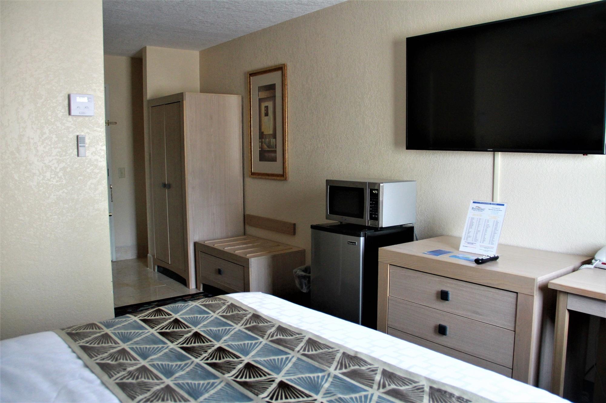 Hotel Baymont By Wyndham Stevens Point Extérieur photo