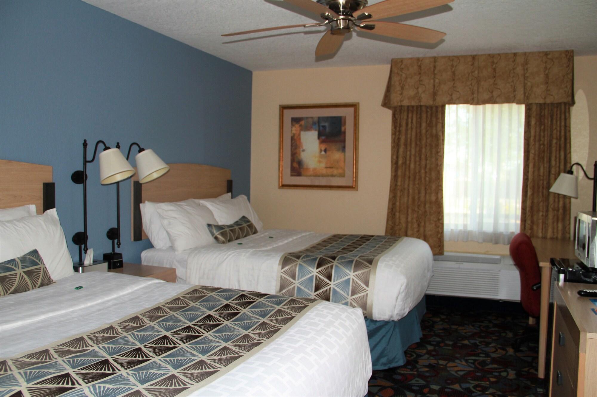 Hotel Baymont By Wyndham Stevens Point Extérieur photo