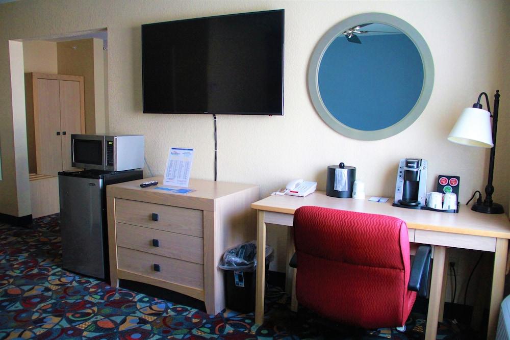 Hotel Baymont By Wyndham Stevens Point Extérieur photo